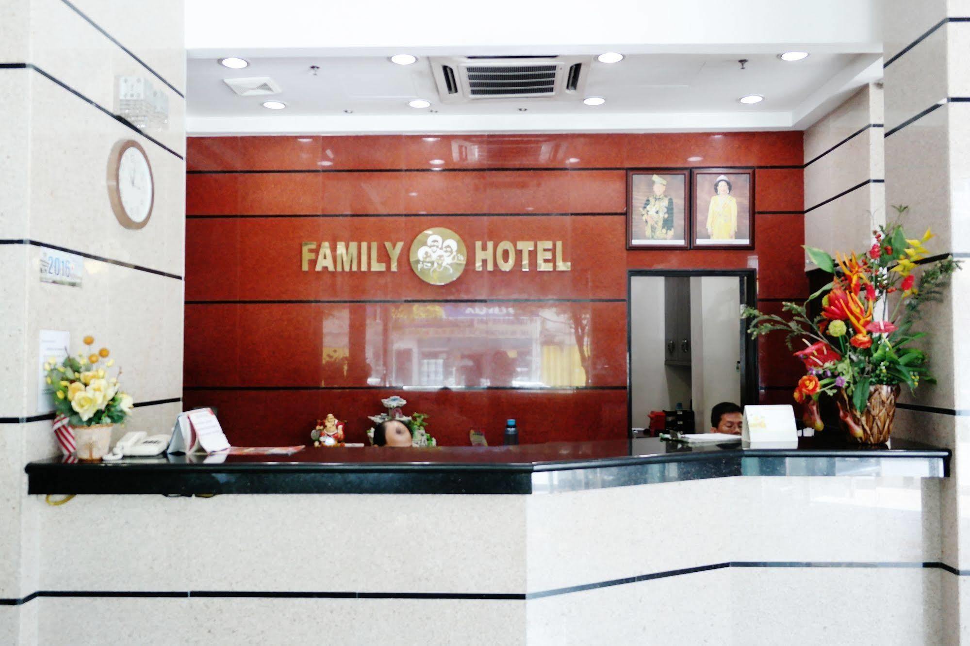 Family Hotel Klang Extérieur photo